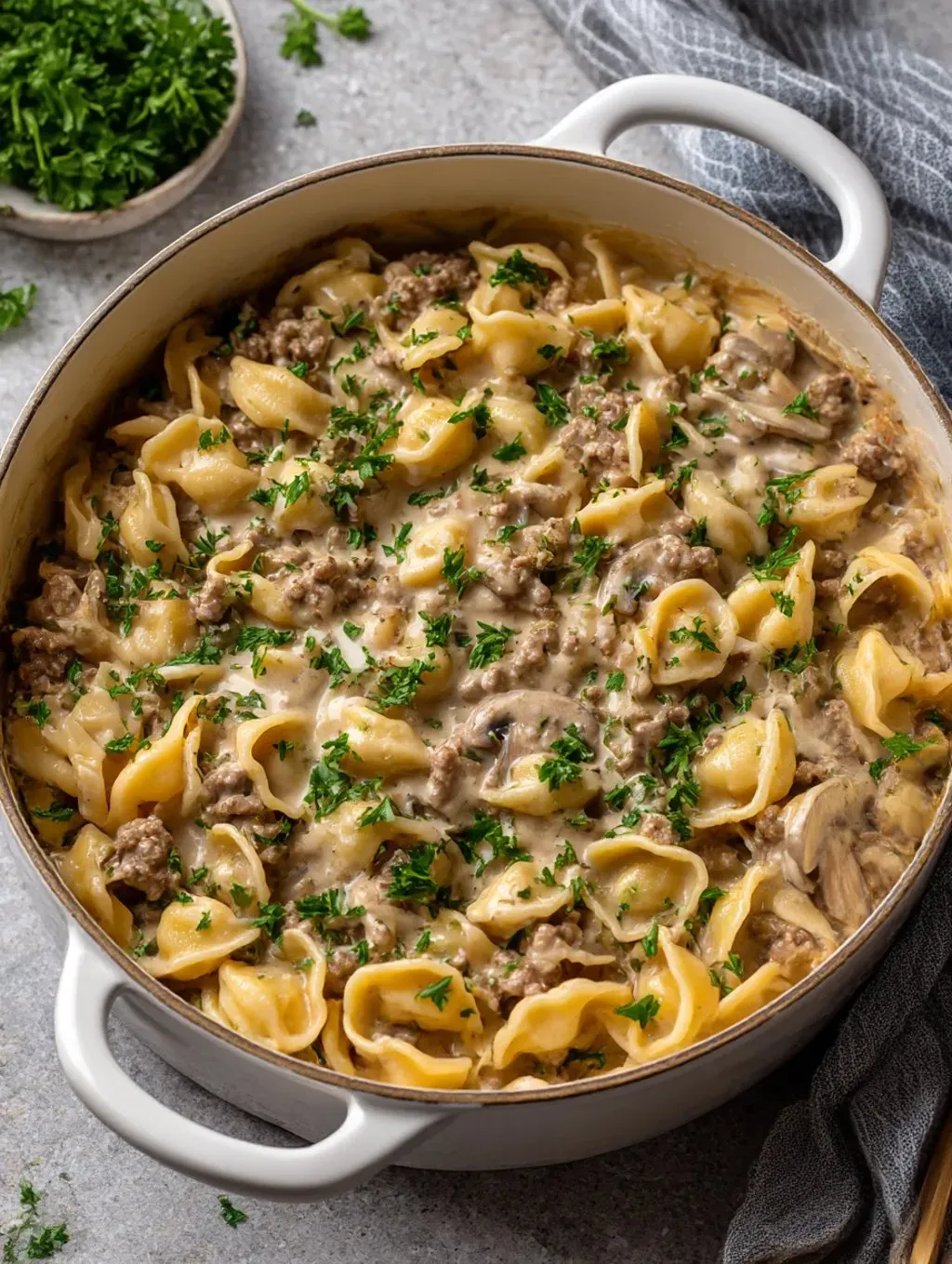 A pot of ground beef stroganoff.